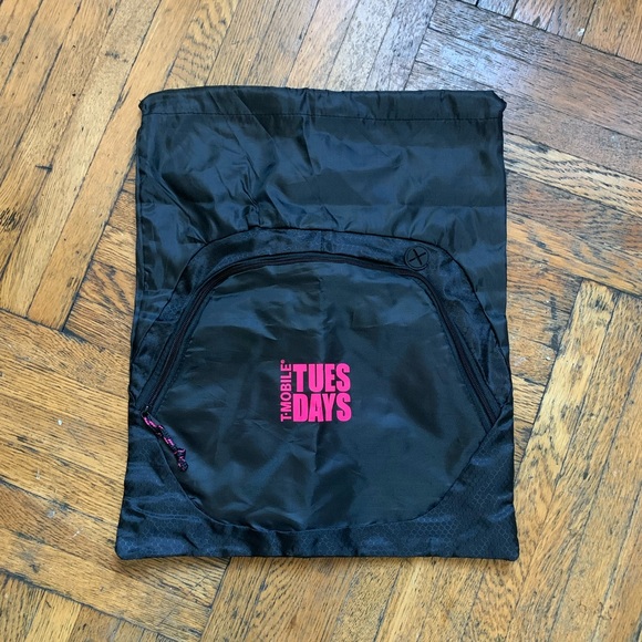 Black drawstring backpack - Picture 1 of 4